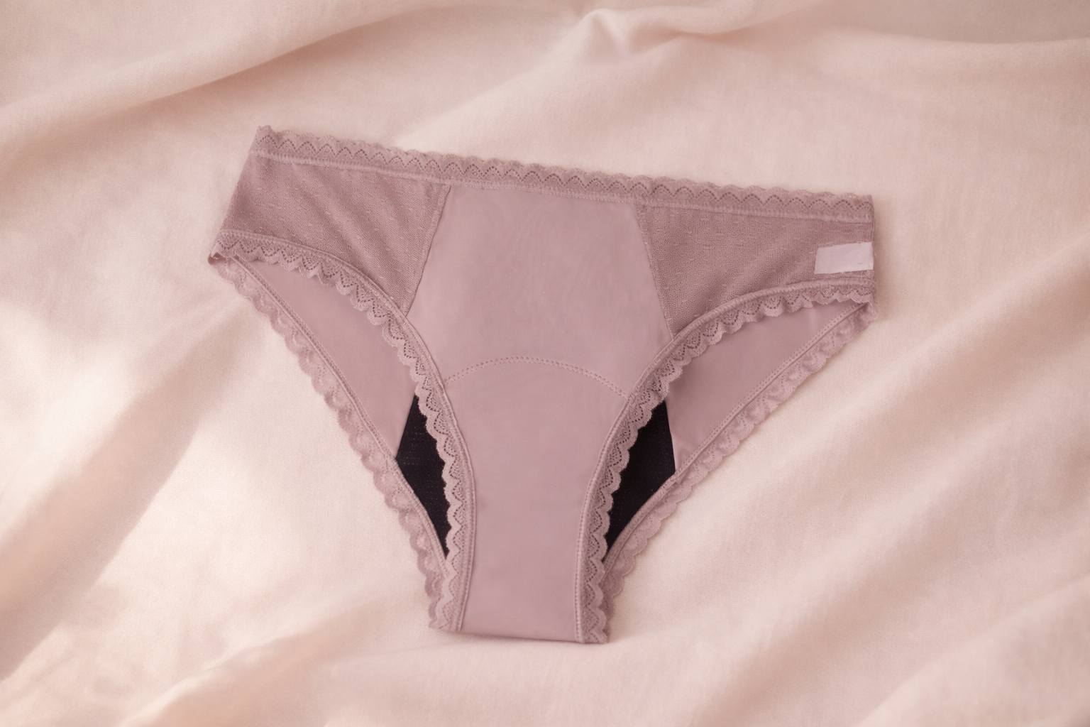 ROSEA – Culotte menstruelle en dentelle de coton taille haute